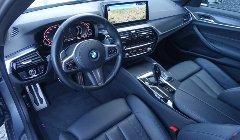 BMW 530 E HYBRIDE RECHARGEABLE 184 CH + 80 KW  PACK M complet