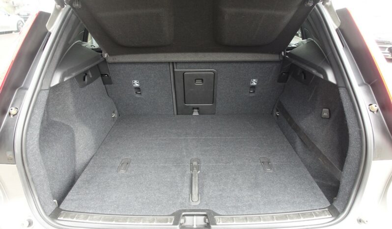 VOLVO XC 40 D3 2.0 L 150CH  INSCRIPTION complet