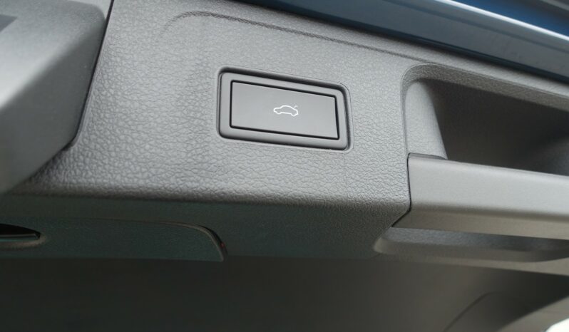 VOLKSWAGEN PASSAT SW 218 CH GTE HYBRIDE RECHARGEABLE DSG complet