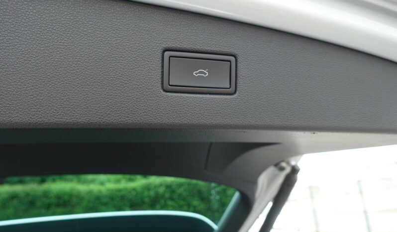 VOLKSWAGEN TIGUAN 245 CH E HYBRIDE RECHARGEABLE R-LINE complet
