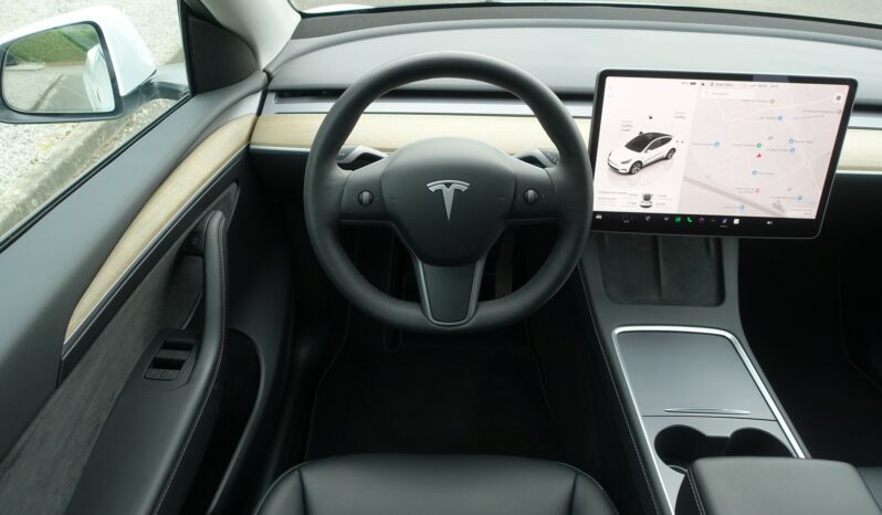 TESLA MODEL Y LONG RANGE DUAL MOTOR AWD complet