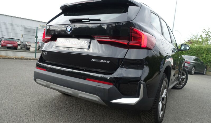 BMW X1 X-DRIVE 25EA DKG7 HYBRIDE RECHARGEABLE 245 CH complet