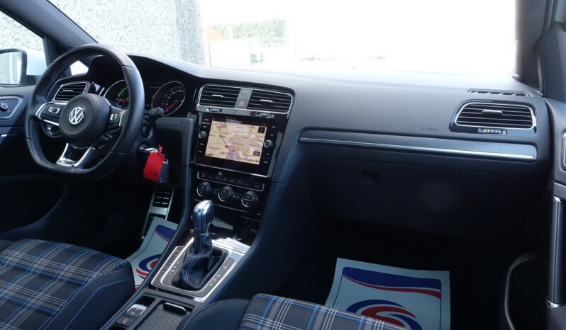 VOLKSWAGEN GOLF 1.4 TSI 150CH GTE HYBRIDE RECHARGEABLE DSG complet