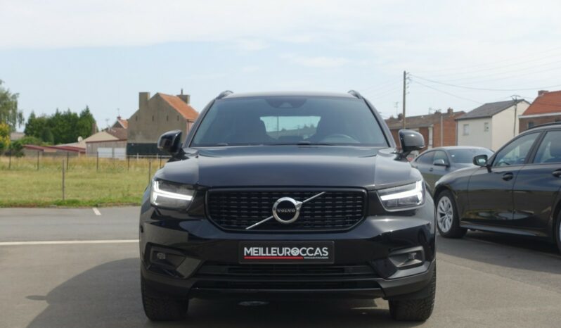 VOLVO XC 40 T4 HYBRIDE RECHARGEABLE GEARTRONIC 211 CH R-DESIGN complet