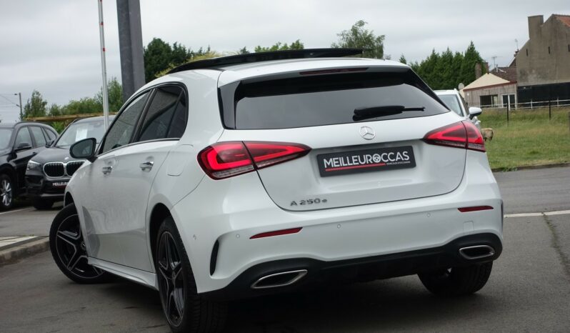 MERCEDES CLASSE A 250 E EQ POWER HYBRIDE 8G-DCT AMG-LINE complet