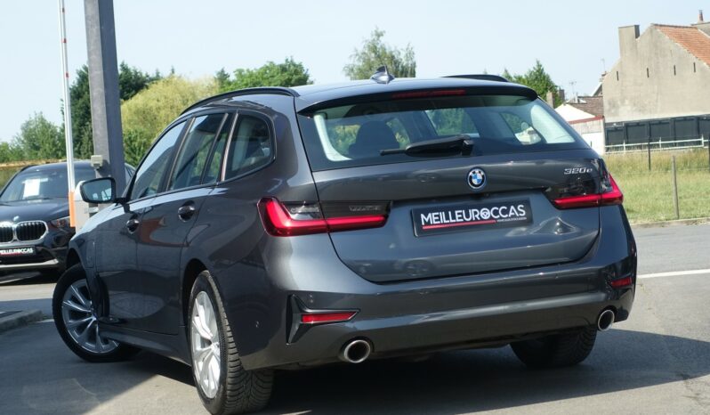 BMW 320 E TOURING HYBRIDE RECHARGEABLE 204 CH complet