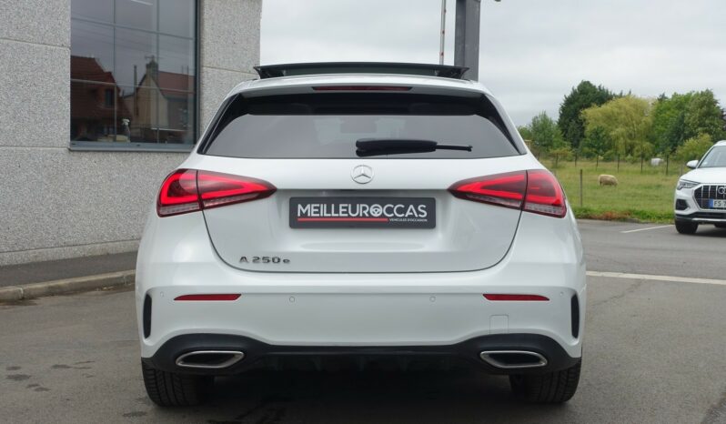 MERCEDES CLASSE A 250 E EQ POWER HYBRIDE 8G-DCT AMG-LINE complet