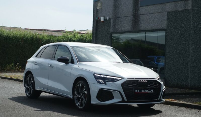 AUDI A3 SPORTBACK 45 COMPETITION TFSI E TRON S-TRONIC 245 CH HYBRIDE RECHARGEABLE  S-LINE complet