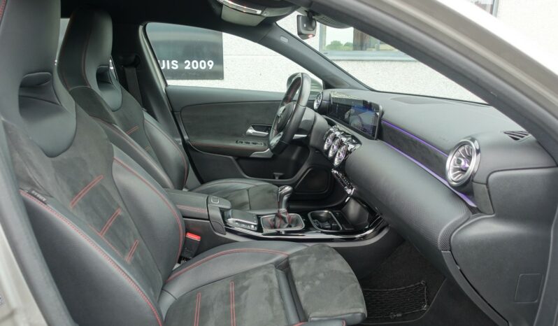 MERCEDES CLASSE A 180d AMG-LINE complet