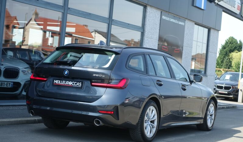 BMW 320 E TOURING HYBRIDE RECHARGEABLE 204 CH complet