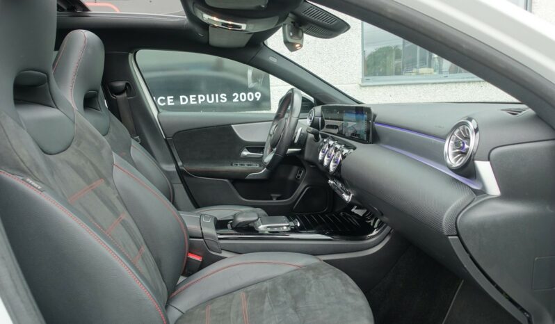 MERCEDES CLASSE A 250 E EQ POWER HYBRIDE 8G-DCT AMG-LINE complet