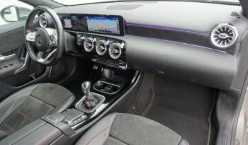 MERCEDES CLASSE A 180d AMG-LINE complet