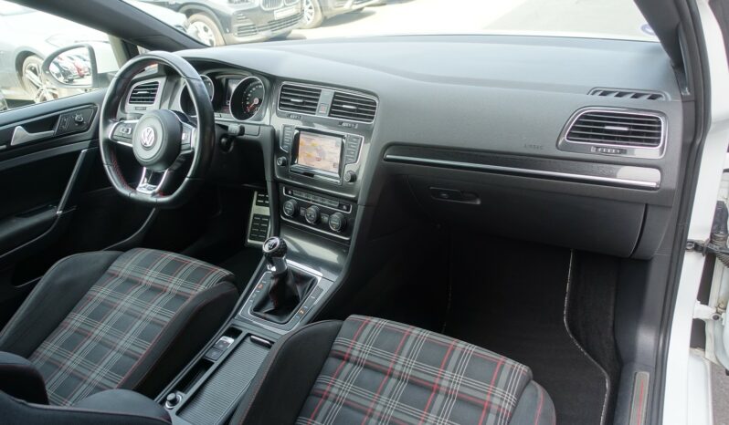 VOLKSWAGEN GOLF VII 2.0 GTI 220 CH complet