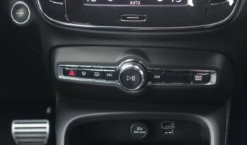 VOLVO XC 40 T4 HYBRIDE RECHARGEABLE GEARTRONIC 211 CH R-DESIGN complet