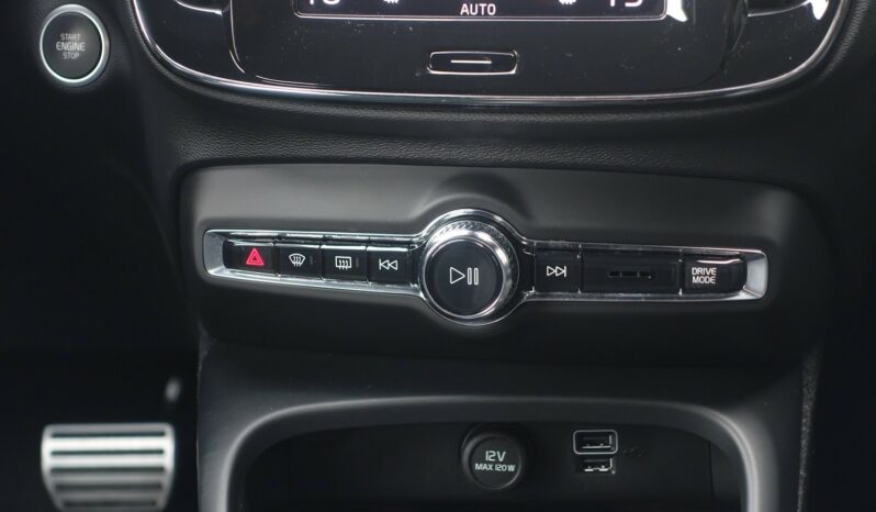 VOLVO XC 40 T4 HYBRIDE RECHARGEABLE GEARTRONIC 211 CH R-DESIGN complet