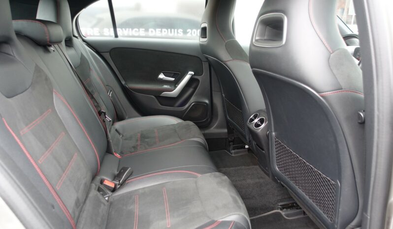 MERCEDES CLASSE A 180d AMG-LINE complet