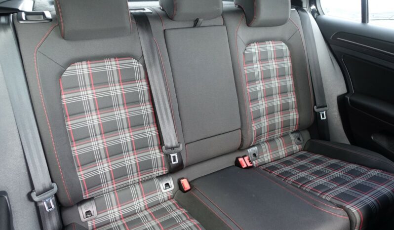 VOLKSWAGEN GOLF VII 2.0 GTI PERFORMANCE DSG7 245CH complet