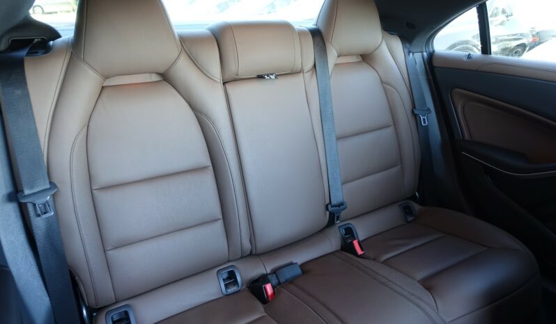 MERCEDES CLASSE CLA 200 BERLINE 7G-Dct complet