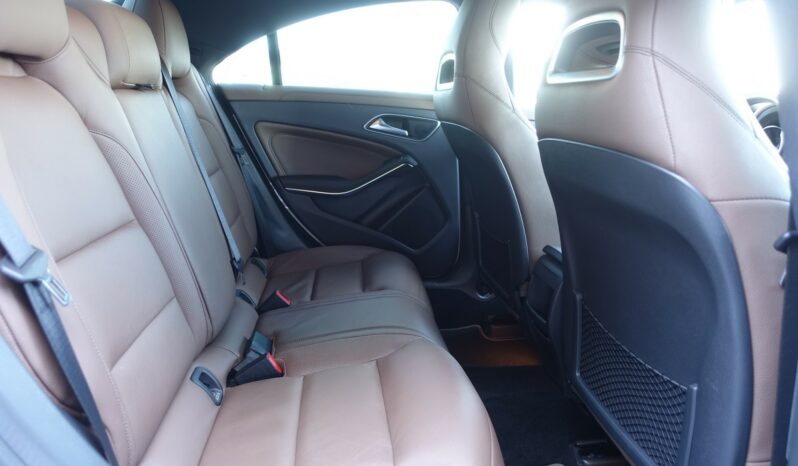 MERCEDES CLASSE CLA 200 BERLINE 7G-Dct complet