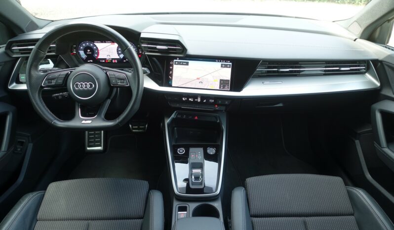 AUDI A3 SPORTBACK 45 COMPETITION TFSI E TRON S-TRONIC 245 CH HYBRIDE RECHARGEABLE  S-LINE complet