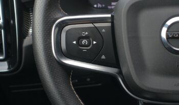 VOLVO XC 40 T4 HYBRIDE RECHARGEABLE GEARTRONIC 211 CH R-DESIGN complet