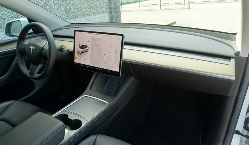 TESLA MODEL Y 220 KW BVA complet