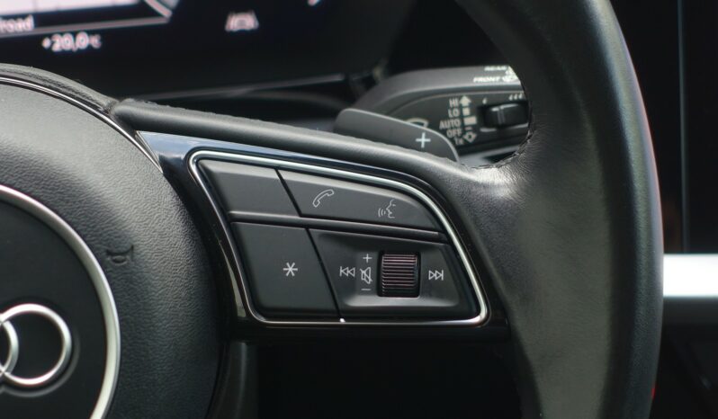 AUDI A3 SPORTBACK 45 COMPETITION TFSI E TRON S-TRONIC 245 CH HYBRIDE RECHARGEABLE  S-LINE complet