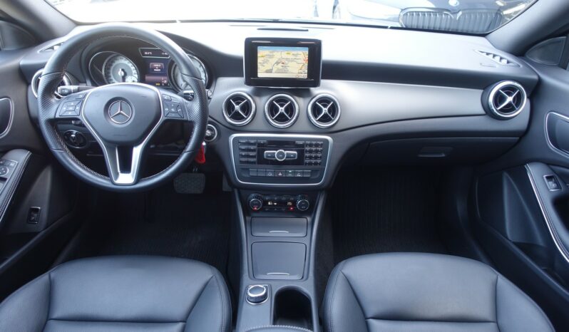 MERCEDES CLASSE CLA 220 D BERLINE 7G-DCT 163 CH complet