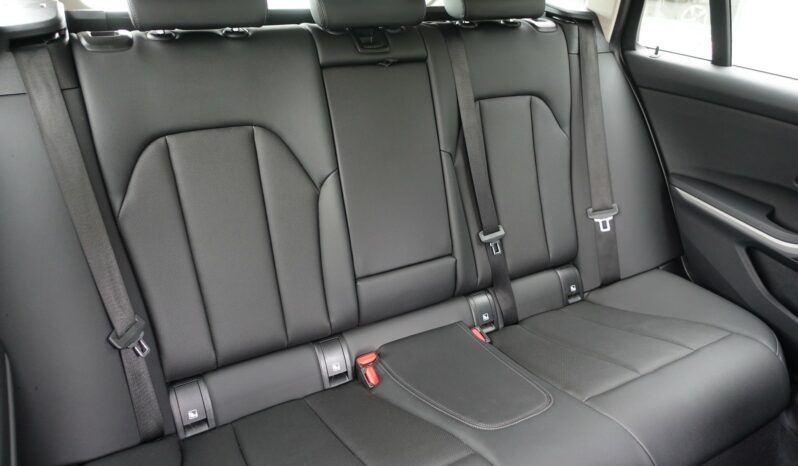 BMW 320 E TOURING HYBRIDE RECHARGEABLE 204 CH complet
