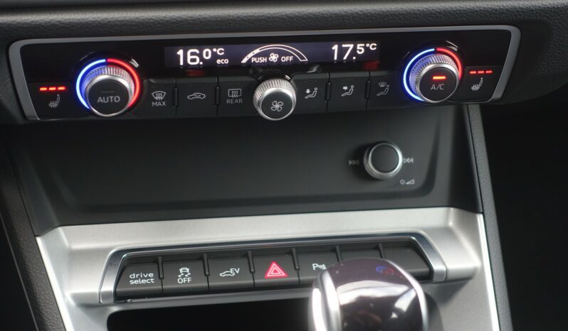 AUDI Q3 45 TFSI E S-TRONIC 245 CH HYBRIDE RECHARGEABLE complet