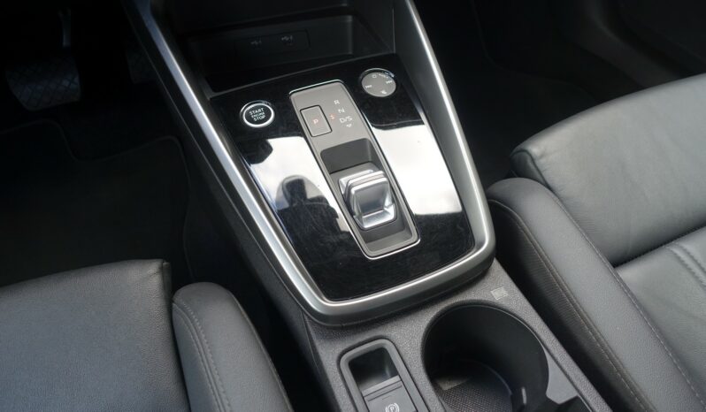 AUDI A3 SPORTBACK 40 TFSI E TRON S-TRONIC 204 CH HYBRIDE RECHARGEABLE S-LINE complet