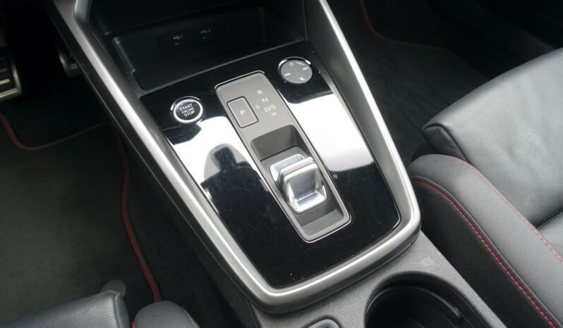 AUDI A3 SPORTBACK 45 COMPETITION TFSI E TRON S-TRONIC 245 CH HYBRIDE RECHARGEABLE  S-LINE complet