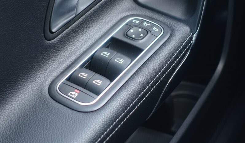 MERCEDES CLASSE A 200 E 7G-DCT 163 CH AMG-LINE complet