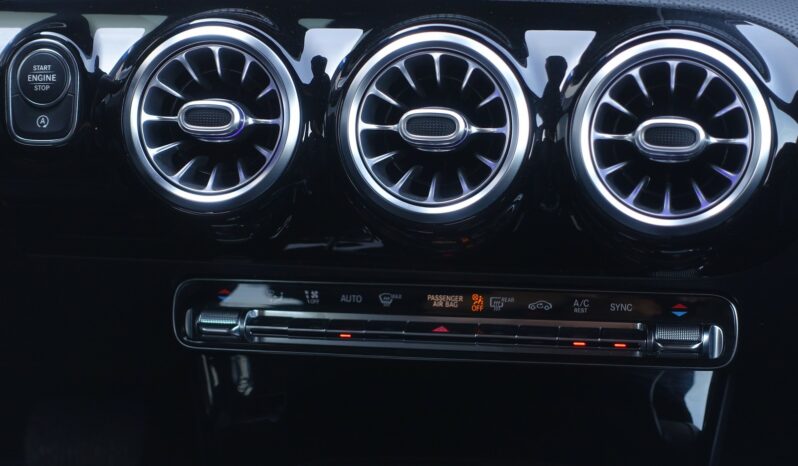 MERCEDES CLASSE A 180d 7G-DCT complet