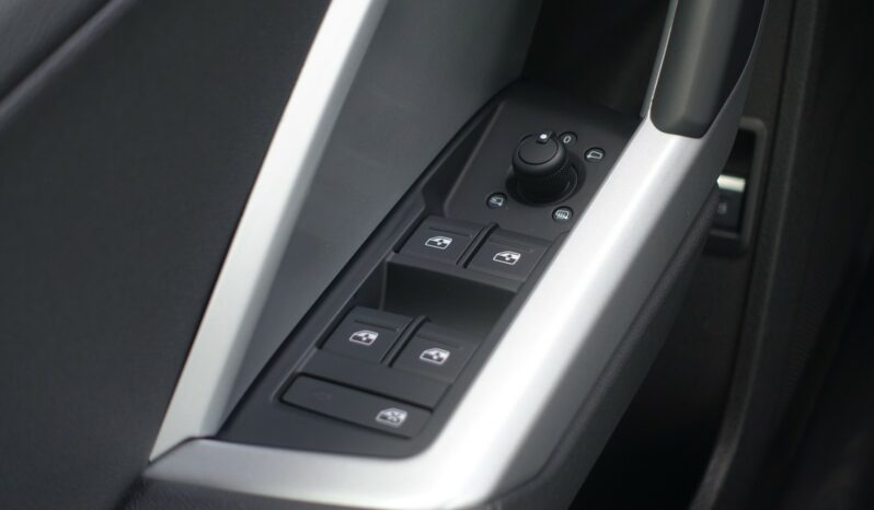 AUDI Q3 45 TFSI E S-TRONIC 245 CH HYBRIDE RECHARGEABLE complet