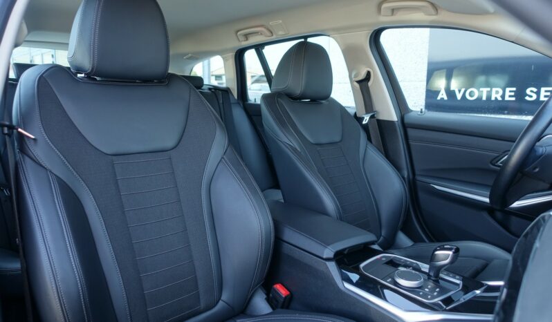 BMW 320 E TOURING HYBRIDE RECHARGEABLE 204 CH complet