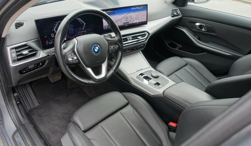 BMW 320 E TOURING HYBRIDE RECHARGEABLE 204 CH complet
