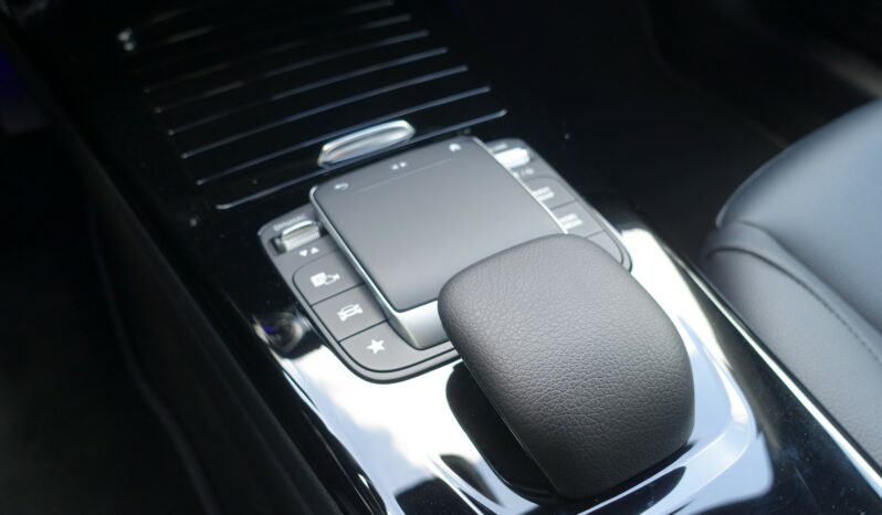 MERCEDES CLASSE A 250 E 8G-DCT 218 CH HYBRIDE RECHARGEABLE complet