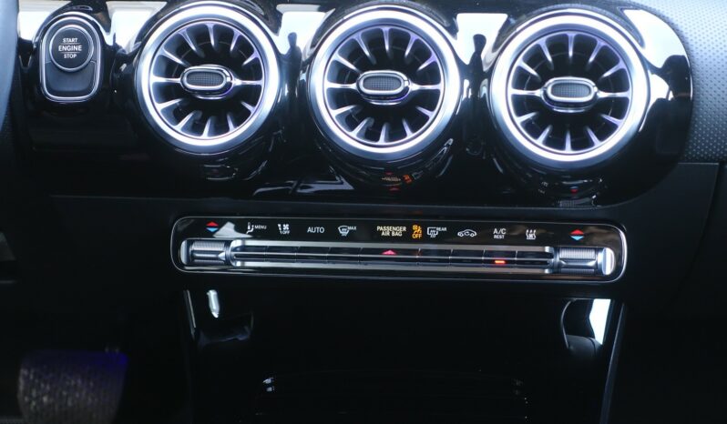 MERCEDES CLASSE A 250 E 8G-DCT 218 CH HYBRIDE RECHARGEABLE complet
