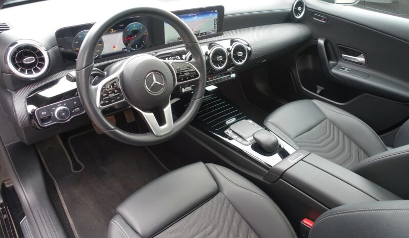 MERCEDES CLASSE A BERLINE 180d DCT complet