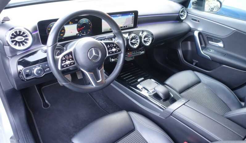 MERCEDES CLASSE A 200 E 7G-DCT 163 CH AMG-LINE complet