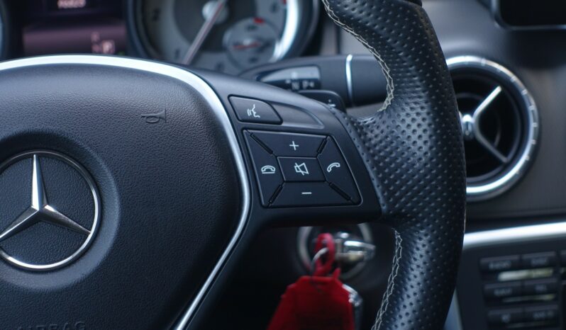 MERCEDES CLASSE CLA 220 D BERLINE 7G-DCT 163 CH complet