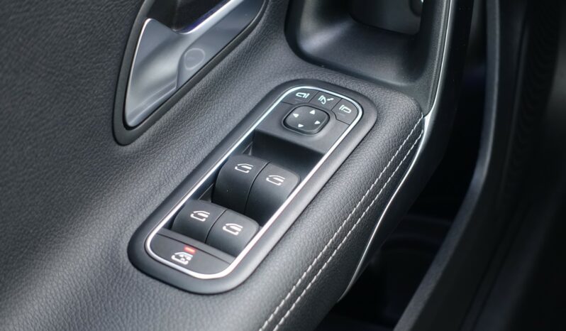 MERCEDES CLASSE A 250 E 8G-DCT 218 CH HYBRIDE RECHARGEABLE complet
