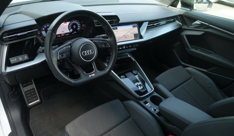 AUDI A3 SPORTBACK 45 COMPETITION TFSI E TRON S-TRONIC 245 CH HYBRIDE RECHARGEABLE  S-LINE complet