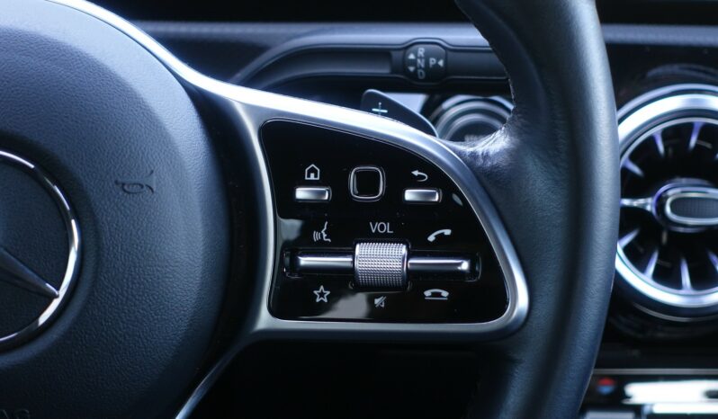 MERCEDES CLASSE A 250 E 8G-DCT 218 CH HYBRIDE RECHARGEABLE complet