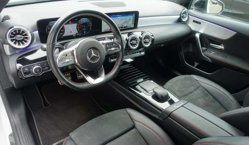 MERCEDES CLASSE A 250 E EQ POWER HYBRIDE 8G-DCT AMG-LINE complet