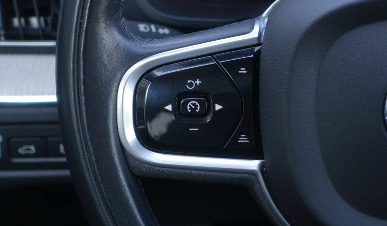 VOLVO XC 60 T8 AWD HYBRIDE RECHARGEABLE GEARTRONIC 390 CH  INSCRIPTION complet