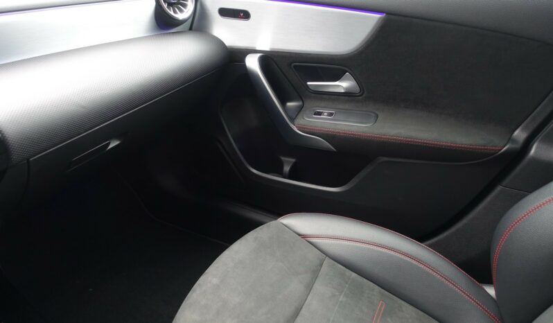 MERCEDES CLASSE A 250 E EQ POWER HYBRIDE 8G-DCT AMG-LINE complet