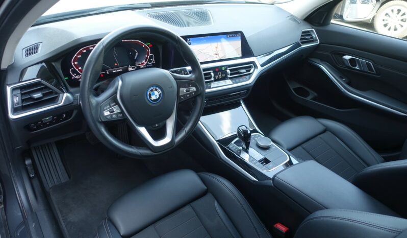 BMW 320 E TOURING HYBRIDE RECHARGEABLE 204 CH complet