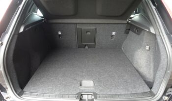 VOLVO XC 40 T4 HYBRIDE RECHARGEABLE GEARTRONIC 211 CH R-DESIGN complet